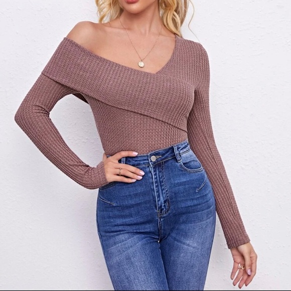Sweaters - Off shoulder sweater